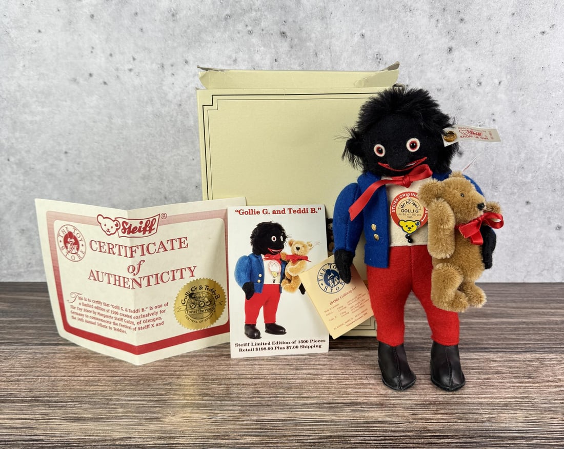 Steiff Gollie G and Teddi B: With certificate and box. 9" tall.
