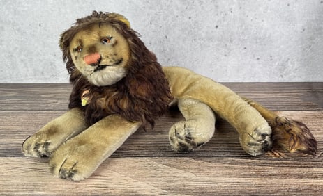 Steiff Leo the Lion