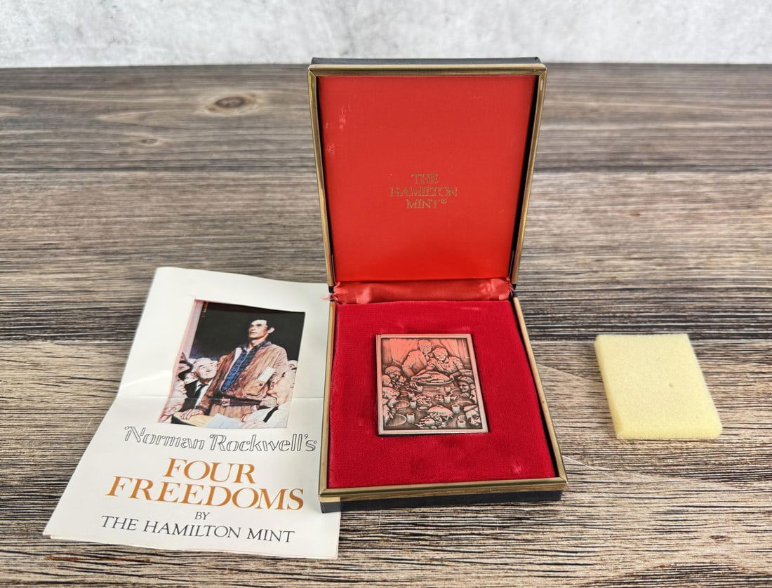 Norman Rockwell Freedom From Want Silver Ingot: Issued by the Hamilton Mint. 1000 grains of fine silver. 1000 grains is 64.80 grams.