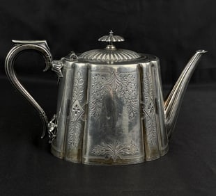 Walker & Hall Sheffield EPNS Teapot