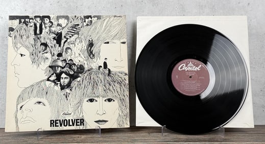 Beatles Revolver 33 LP Vinyl Record SW 2576