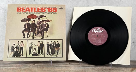 Beatles 65 33 LP Vinyl Record ST 2228
