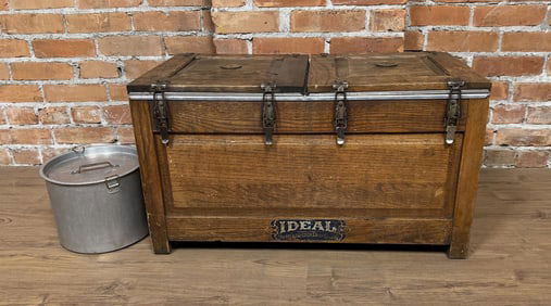 Antique Oak Ideal Fireless Cooker