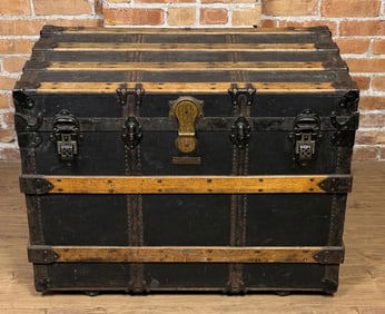 Mendel & Co Ohio Steamer Trunk