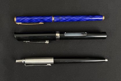 Group of Shaeffer and Parker Pens