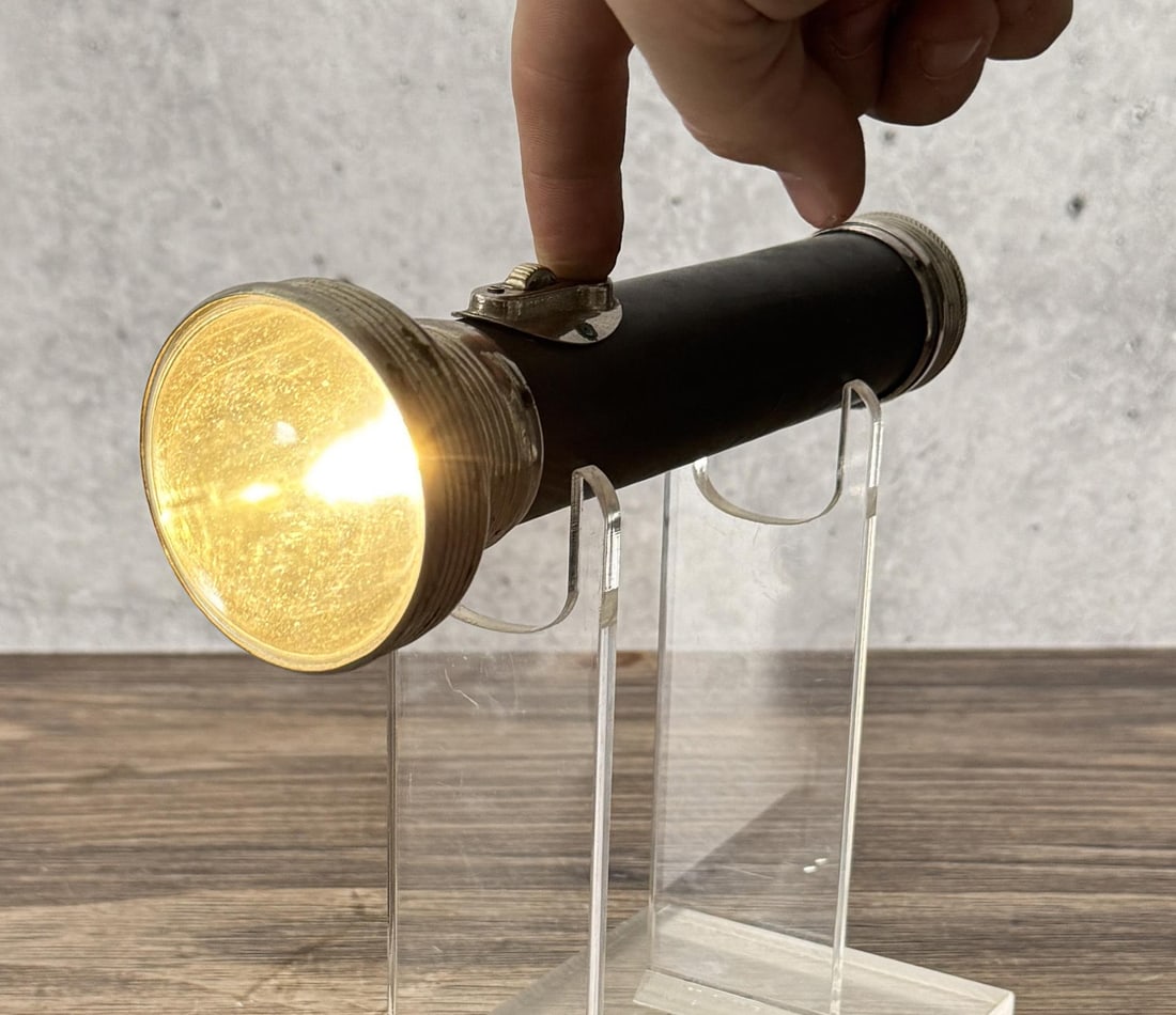 Winchester Flash Light: Working