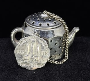 Chicago Worlds Fair Commemorative Tea Strainer