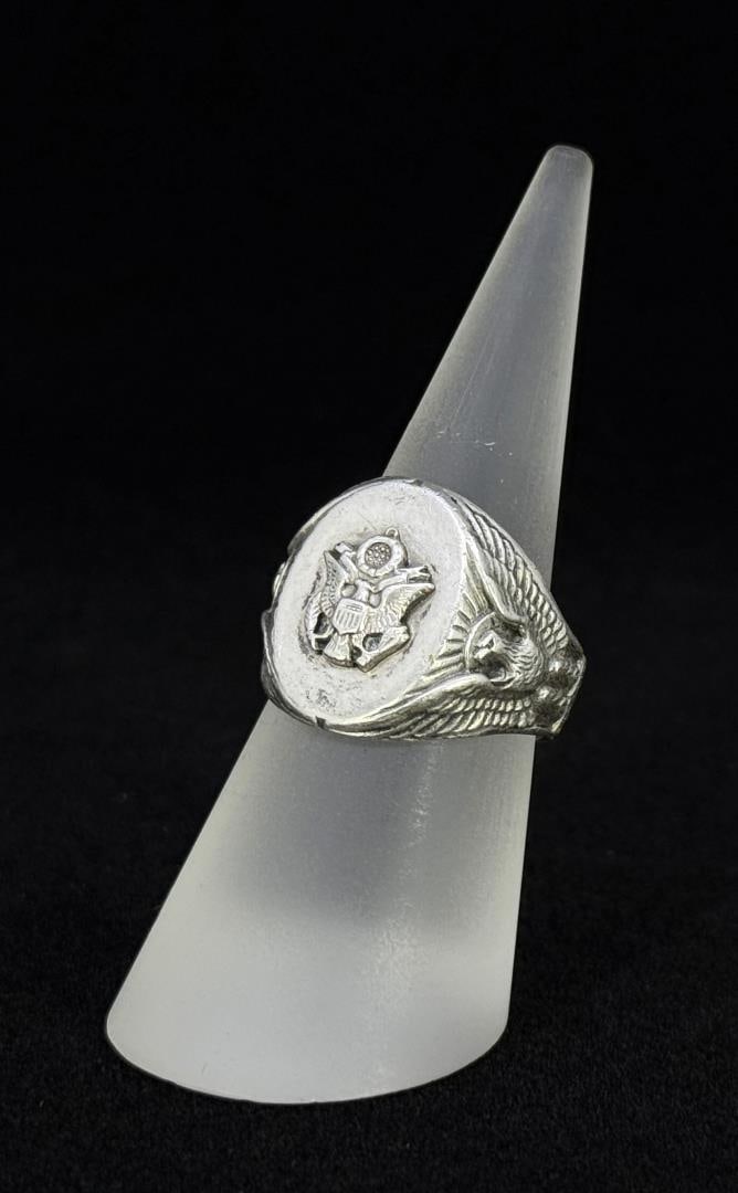 WW2 US Army Sterling Silver Ring (1 of 3)
