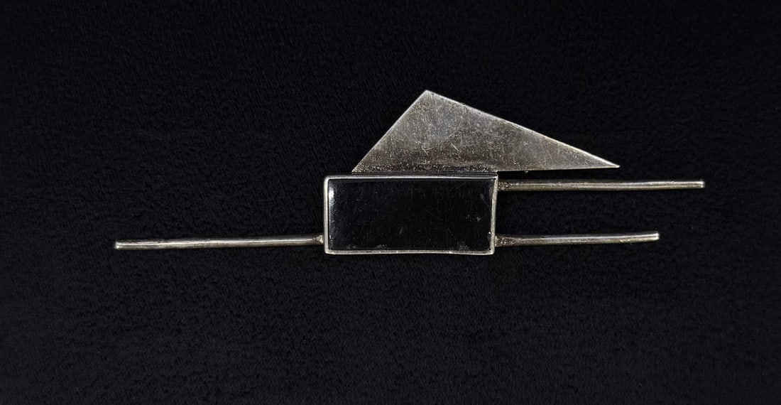 Taxco Mexico Brutalist Sterling Silver Brooch: 12.03 grams. 3 7/8" long.