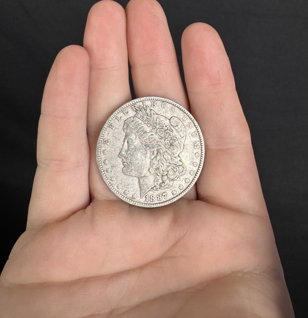 1887 O Morgan Silver Dollar (1 of 4)