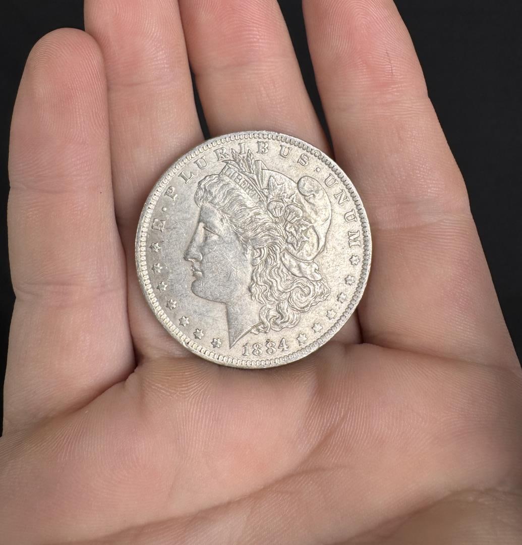 1884 O Morgan Silver Dollar (1 of 4)