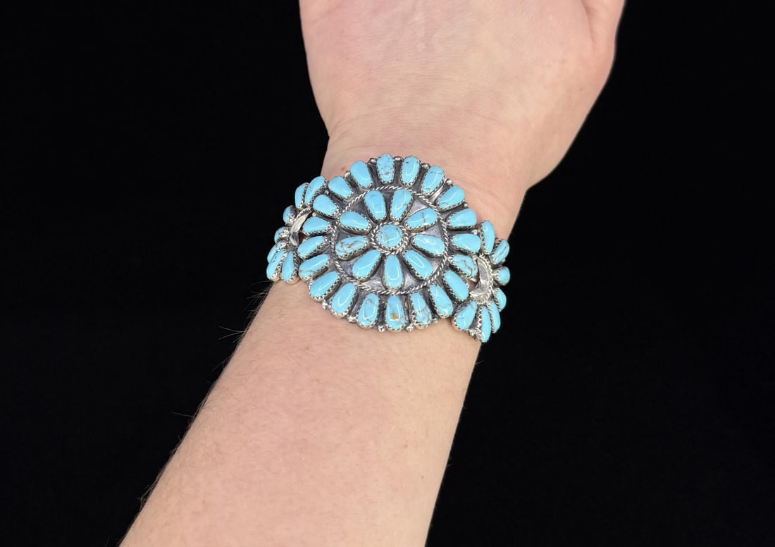Zuni Petit Point Sterling Turquoise Bracelet (1 of 6)