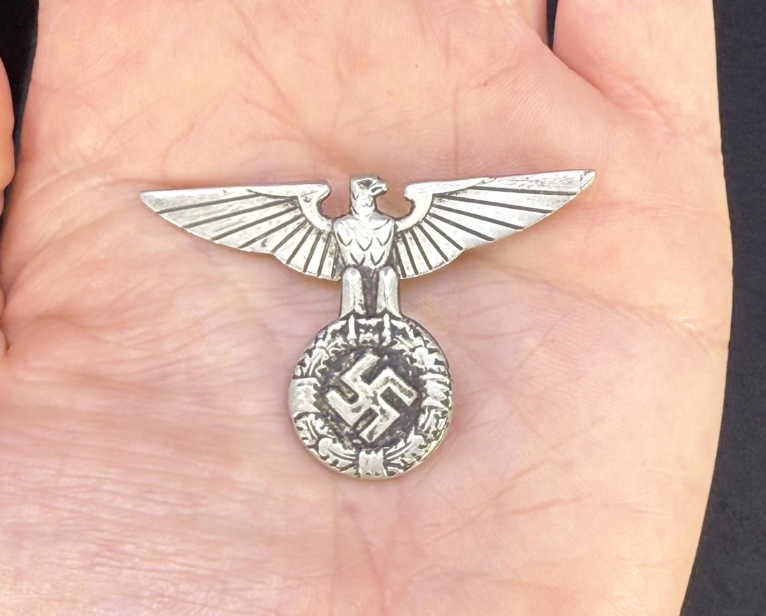 WW2 German SS Kepi Cap Eagle Hat Badge: Nice example. SS Political Cap Eagle.
