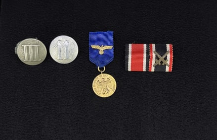 Collection of WW2 German Ribbons Buttons