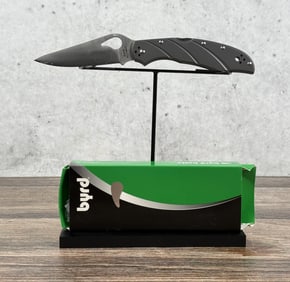 Byrd Pocket Knife 8Cr13MoV Cara Cara 2 Titanium