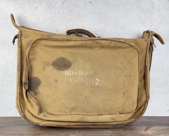 WW2 US Army Air Force B-4 Flight Bag