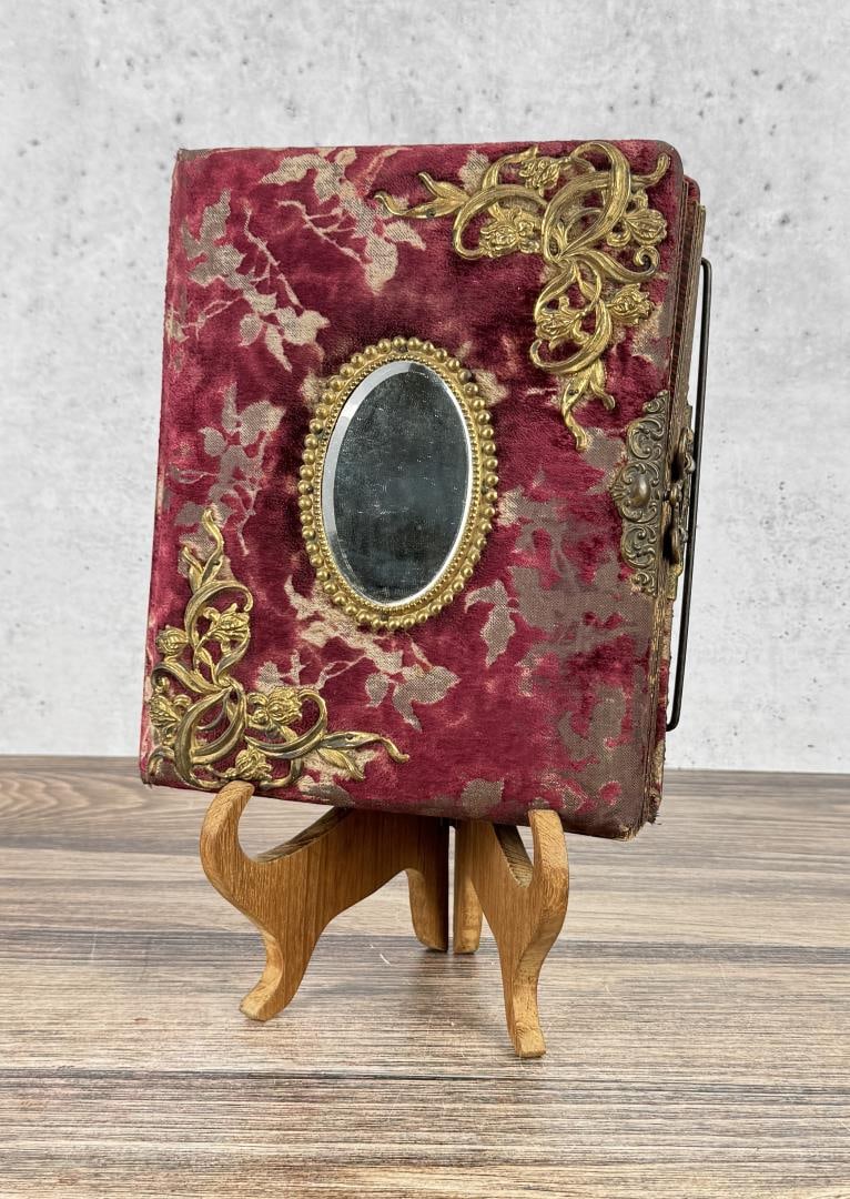 Antique Cabinet Photo Album: 39 images.