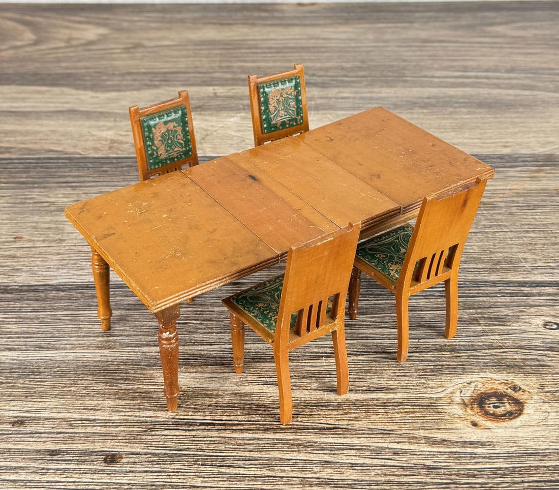 Victorian Dollhouse Dining Table and Chairs (1 of 5)