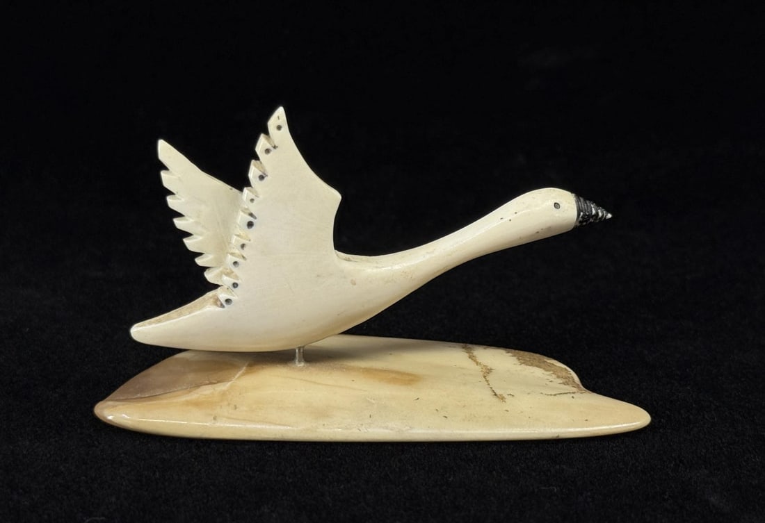 Alaskan Inuit Eskimo Walrus Ivory Goose (1 of 6)