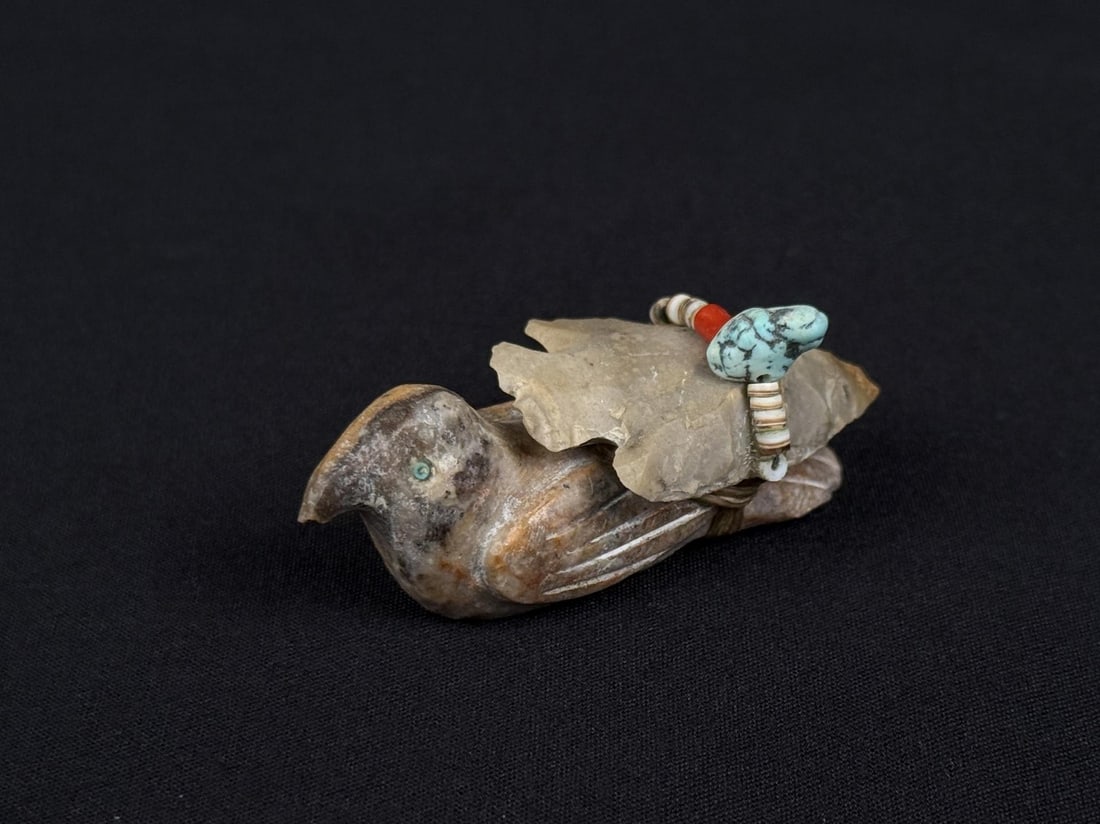 Herbert Davis Zuni Carved Bird Arrowhead Fetish: 2 1/4" long.