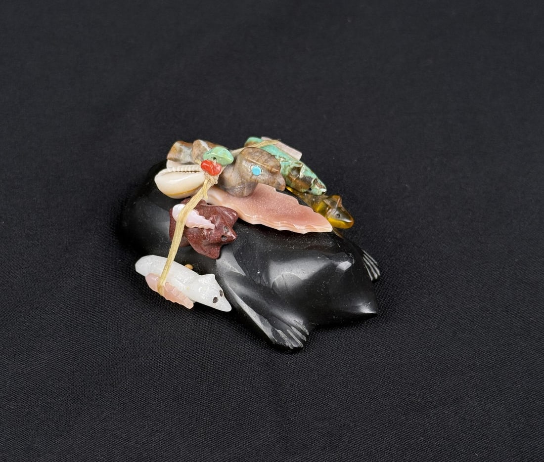 Jayne Quam Zuni Six Directions Mole Fetish: 3" long.