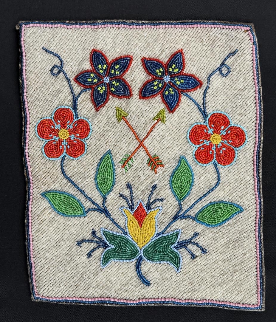 Plateau Native American Indian Beaded Bag Face (1 of 4)