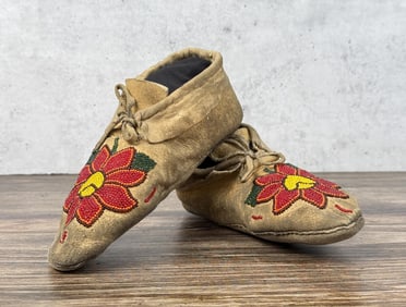 Crow Native American Indian Beaded Moccasins