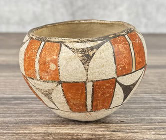Historic Acoma Pueblo Pot
