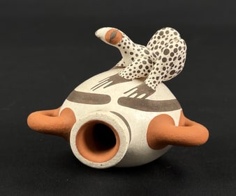 Rowena Him Zuni Pueblo Indian Frog Effigy Canteen