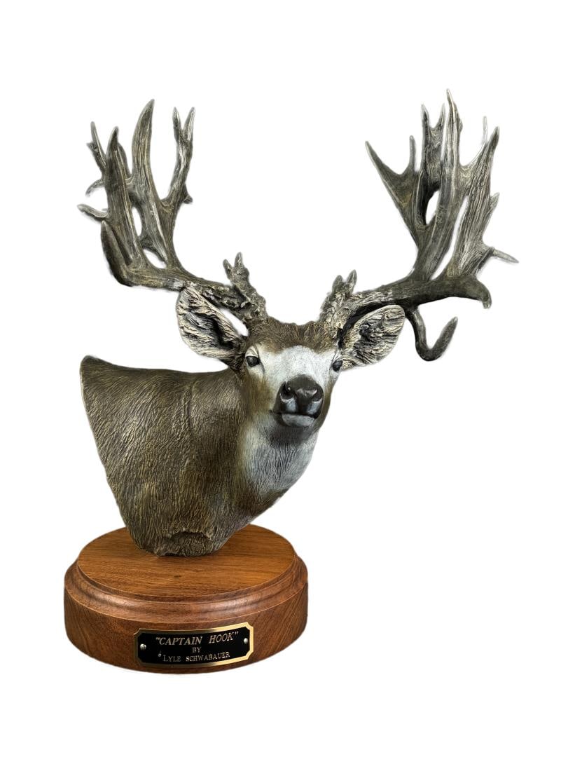 Lyle Schwabauer Captain Hook Mule Deer Bronze (1 of 6)