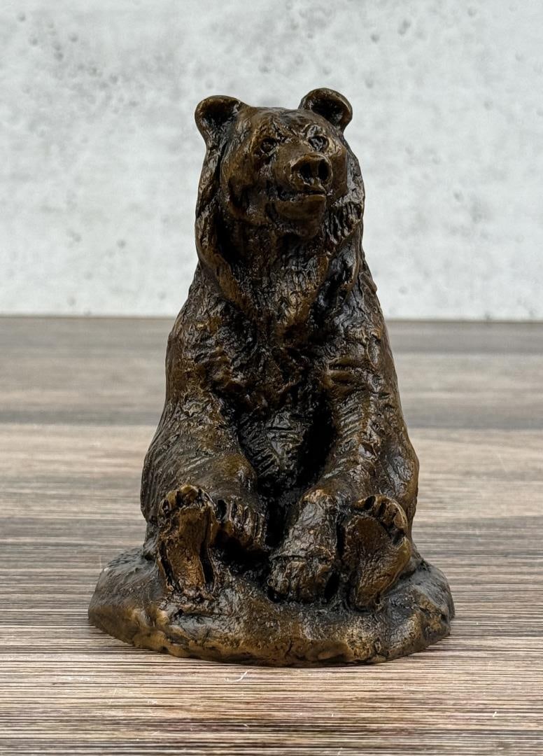 Charles M Russell Montana Sitting Bear Bronze (1 of 6)