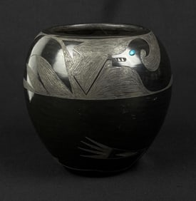 Elizabeth Lovato San Ildefonso Pueblo Jar