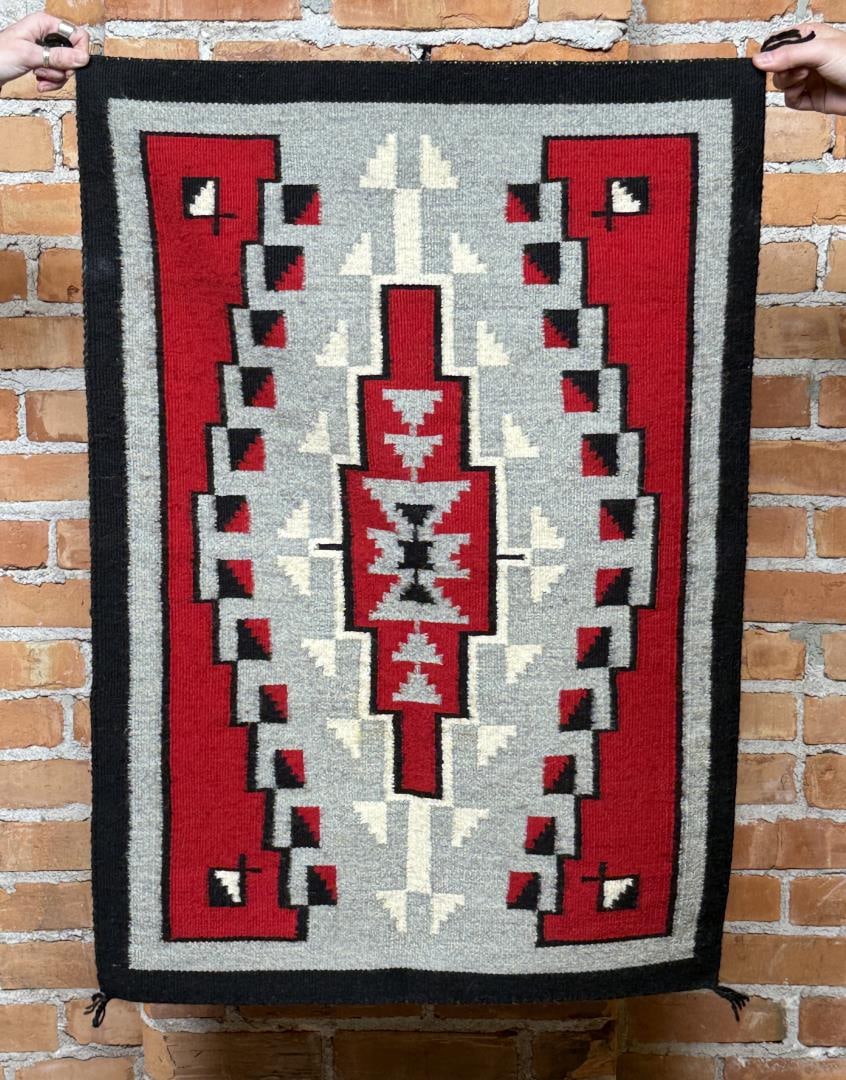 Navajo Indian Klagetoh Blanket Rug: 25" by 36"