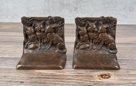 Weidlich Brothers Bronze Three Foxes Bookends 643