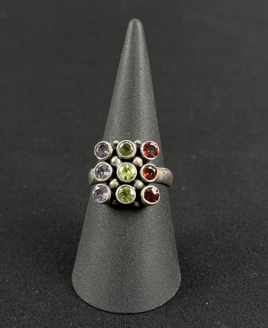 Sterling Silver Garnet Peridot Gemstone Ring: Peridot, Garnet and Amethyst. Size 9. 6.5 grams.