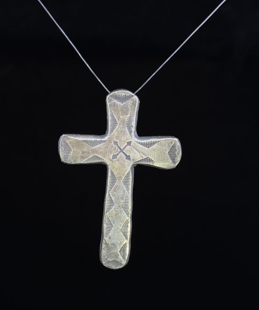 Navajo AJZR Sterling Silver Cross Pendant (1 of 5)