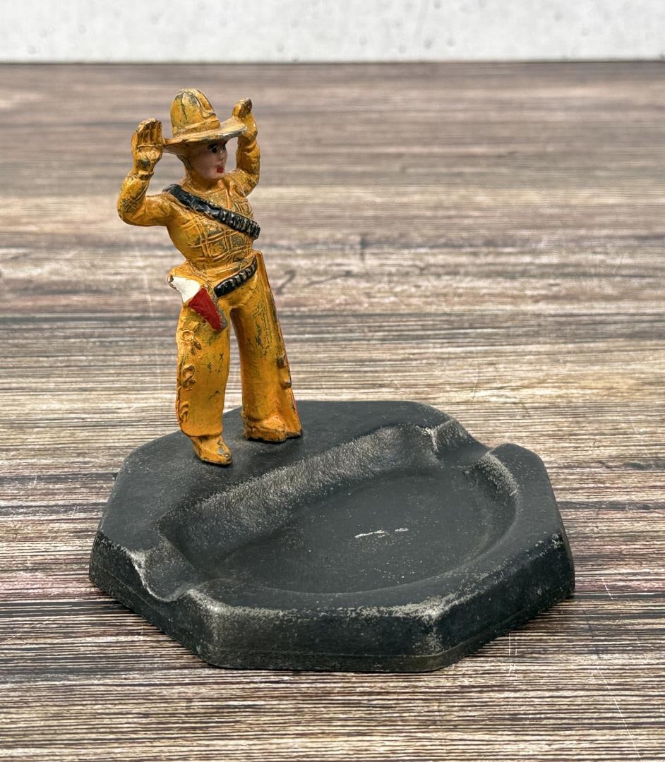 Barclay Cowboy Hold Up Cast Iron Ashtray (1 of 6)