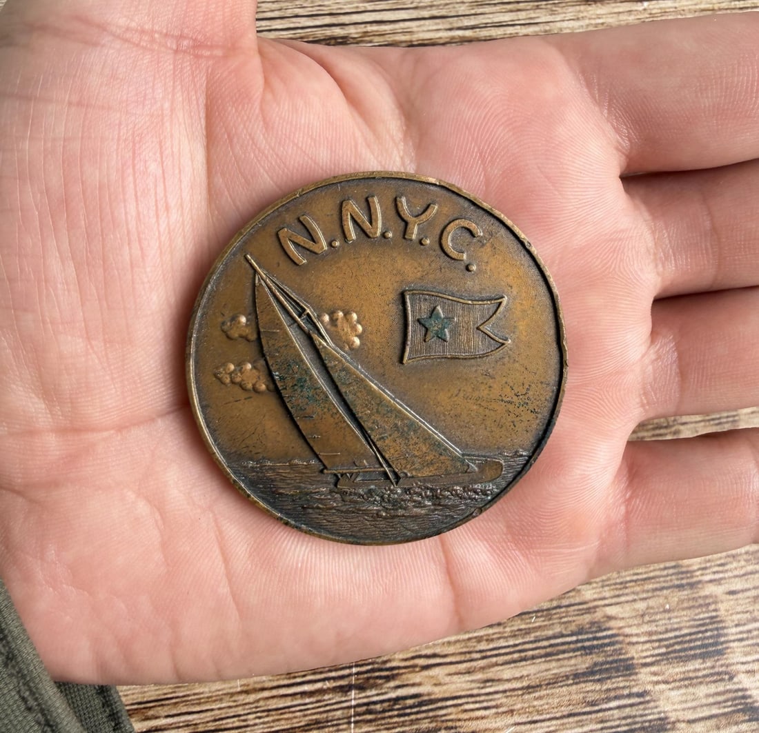 Neenah-Nodaway Yacht Club Wisconsin Coin: 1 7/8" by 1 7/8".