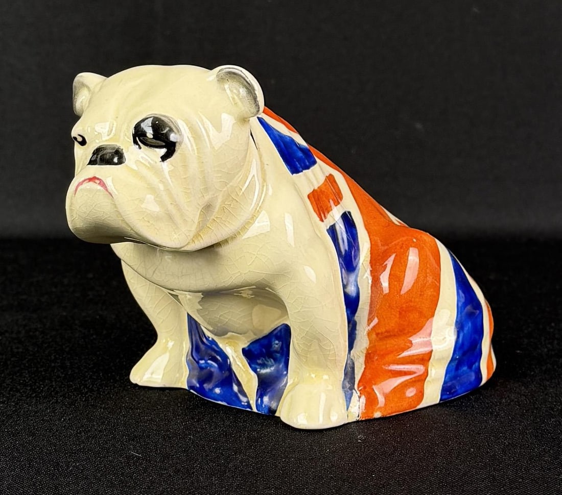 Royal Doulton British Bulldog Union Jack Figurine (1 of 6)