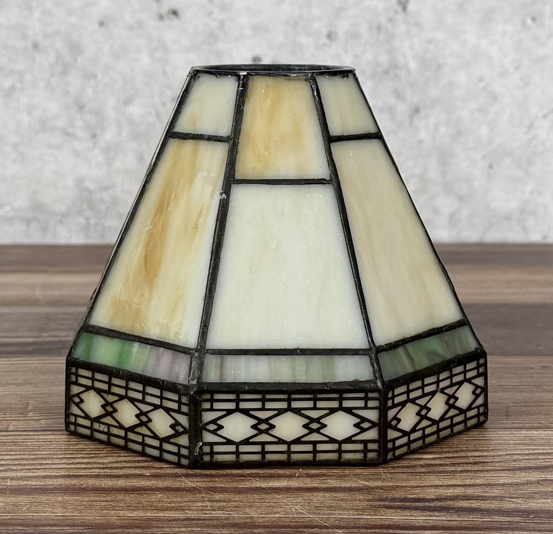 Spectrum Tiffany Style Stained Glass Lamp Shade (1 of 5)