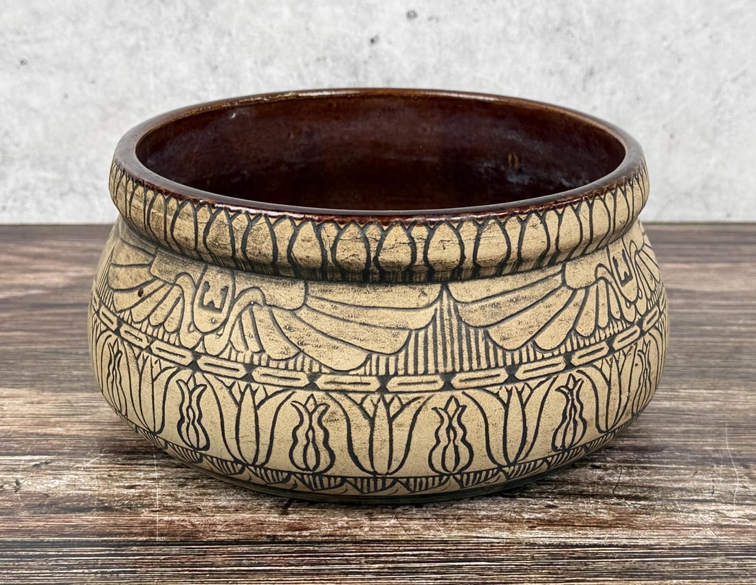 Western Stoneware Burntwood Egyptian Pottery Bowl (1 of 8)