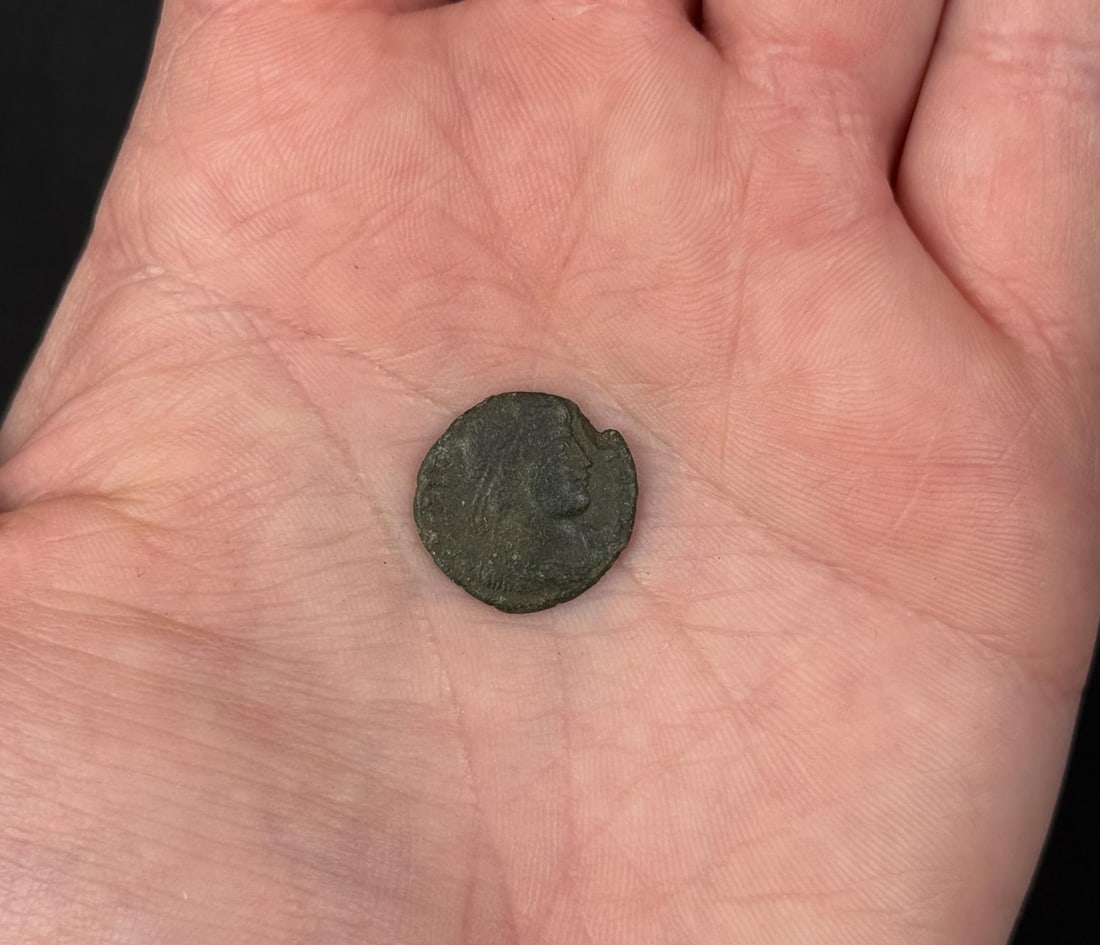 Ancient Roman Bronze Coin Hadrian: Nice example.
