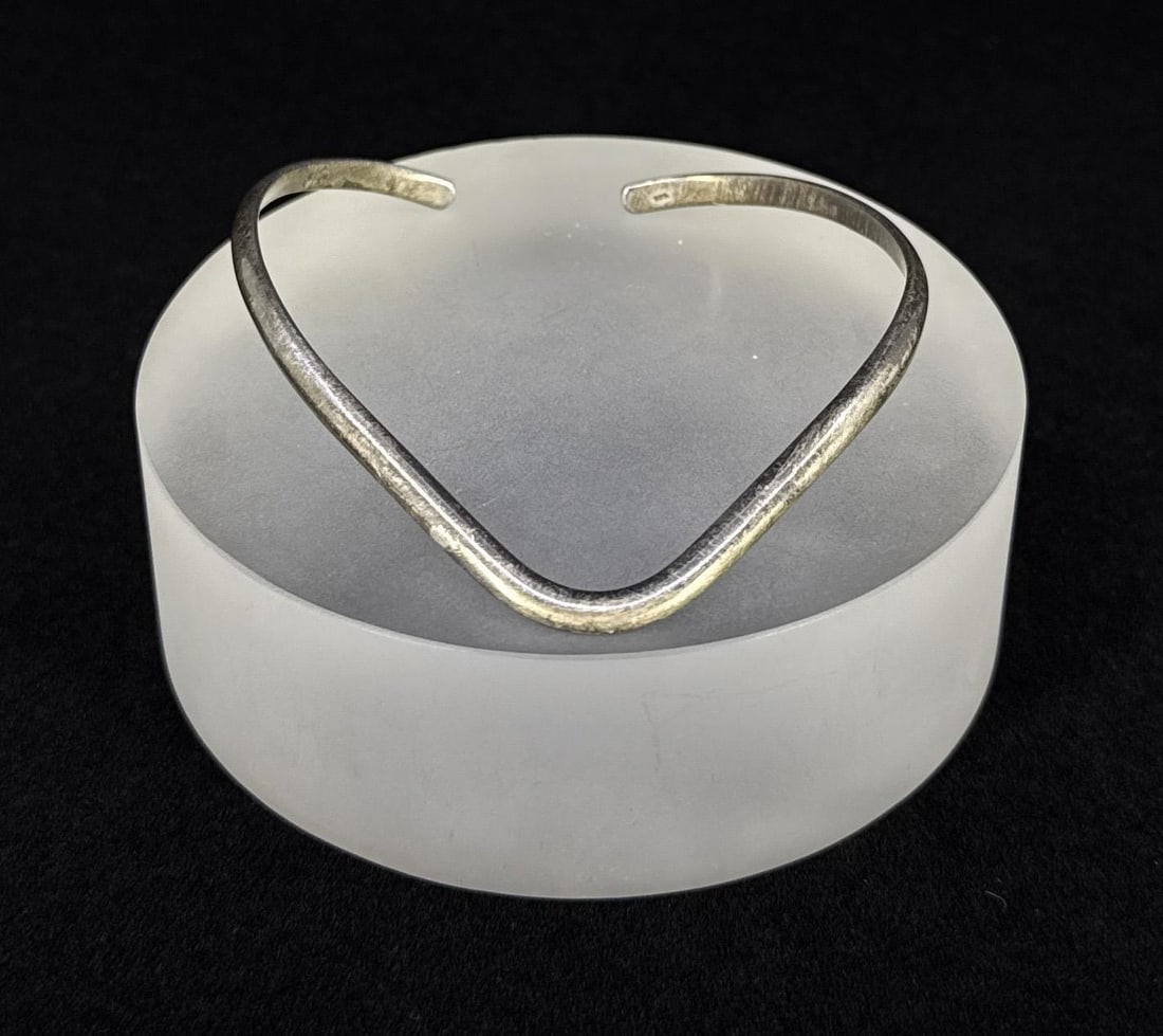 Navajo Sterling Silver Bracelet (1 of 5)