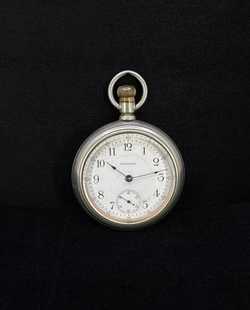 Antique Waltham Model 1883 Pocket Watch (1 of 6)