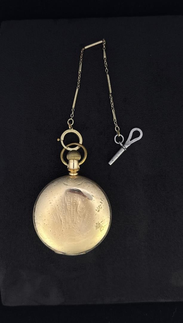 Antique Illinois Model 2 Pocket Watch (1 of 8)