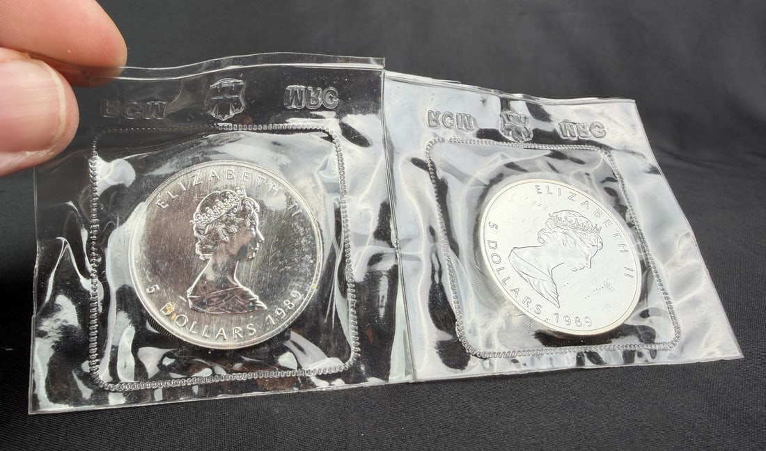 1989 Canadian Silver Maple Leaf Coins (1 of 3)