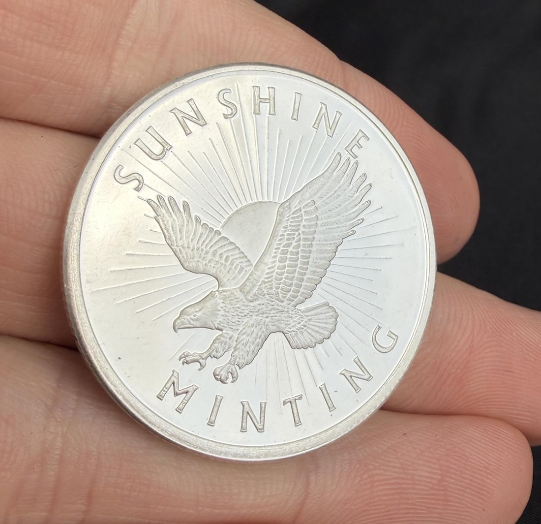 Sunshine Minting 1 Troy Ounce Silver Round (1 of 3)