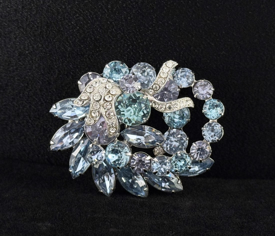 Eisenberg Rhinestone Costume Jewelry Brooch (1 of 4)