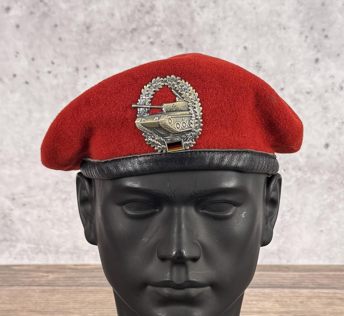 West German Bundeswehr Panzer Tanker Beret (1 of 9)