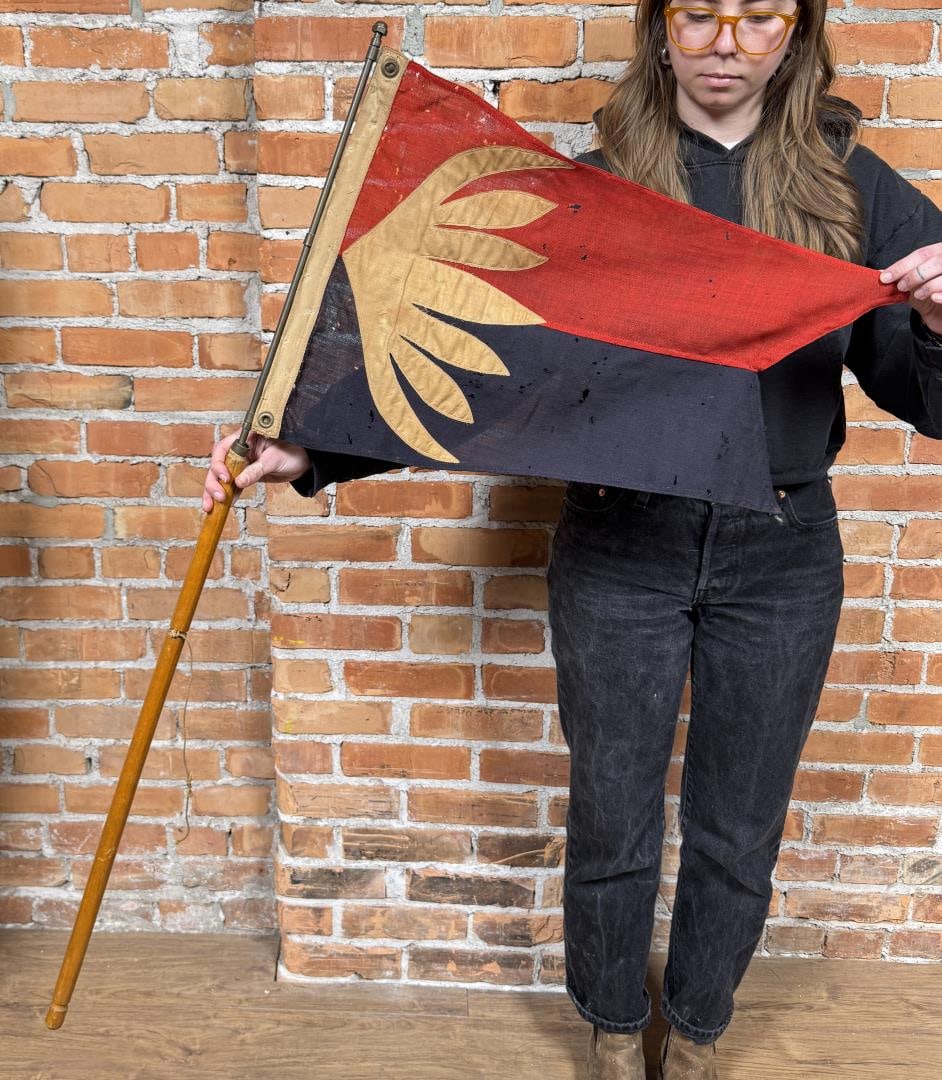 Elisha Webb & Son Yacht Club Flag: Elisha Webb & Son Non Fouling Flag Pole. 44" long with pole.